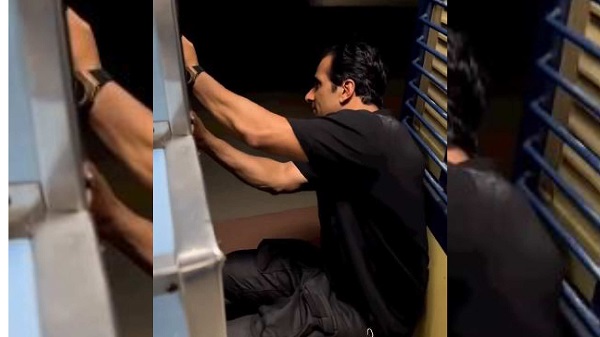 Railway की फटकार के बाद सोनू सूद ने मांगी माफी, जानिए क्या है पूरा मामला