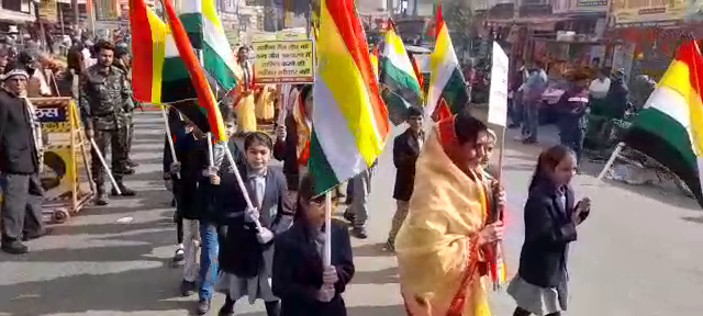 गिरिडीह : सम्मेद शिखरजी को लेकर गिरिडीह में जैन समाज ने निकाला मौन जुलूस 