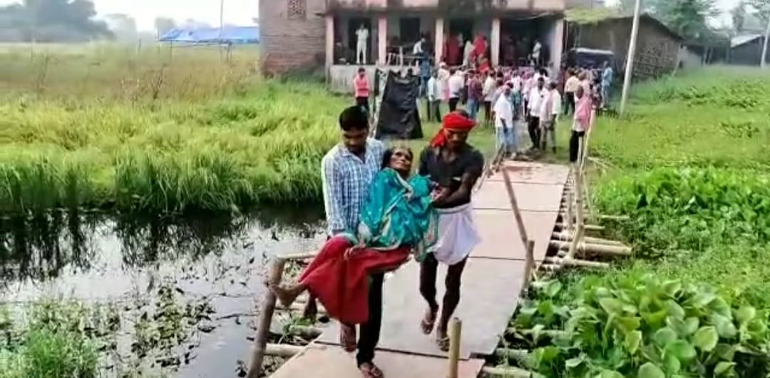 खगडिया में दोपहर 11 बजे तक 20 फीसदी मतदान, 104 साल की महिला भी पहुंची वोट देने