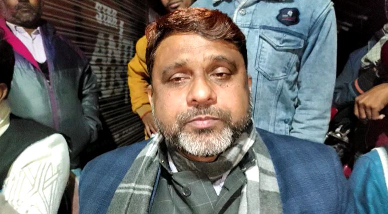 फिल्म पठान को लेकर AIMIM नेता का विवादित बयान, कहा -पठान ने शादी कहां की है इससे बीजेपी को दिक्कत नहीं ..वह किसका दामाद है 