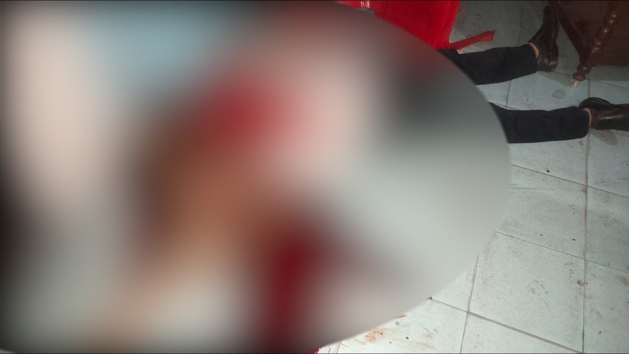 अपराधियों ने पहले रेता गला, फिर गोली मार कर की मजदूर नेता की हत्या, जानिए कौन था वो नेता  