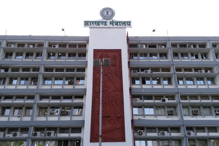 आज की कैबिनेट बैठक में कई महत्वपूर्ण प्रस्तावों को मिलेगी मंजूरी, CDPO परीक्षा का बदलेगा पैटर्न, पढ़िए पूरी खबर