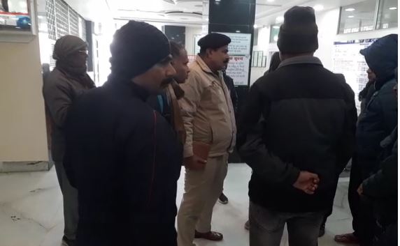 पटना: अपराधियों ने दिनदहाड़े युवक को मारी गोली, हथियार लहराते मौके से हुए फरार 