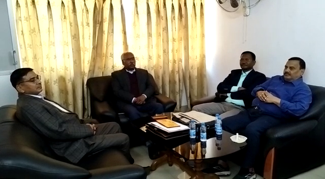 जमशेदपुर : झारखंड स्वर्णरेखा परियोजना के अभ्यंताओं की अहम बैठक, पटवन के कार्यों की स्थिति को लेकर हुई समीक्षा