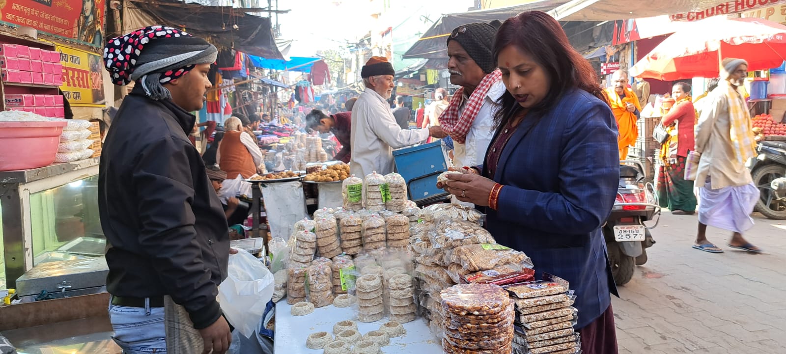 पेड़ा के बाद अब तिलकुट बन रहा बाबाधाम की पहचान, स्थानीय को भी मिल रहा रोजगार