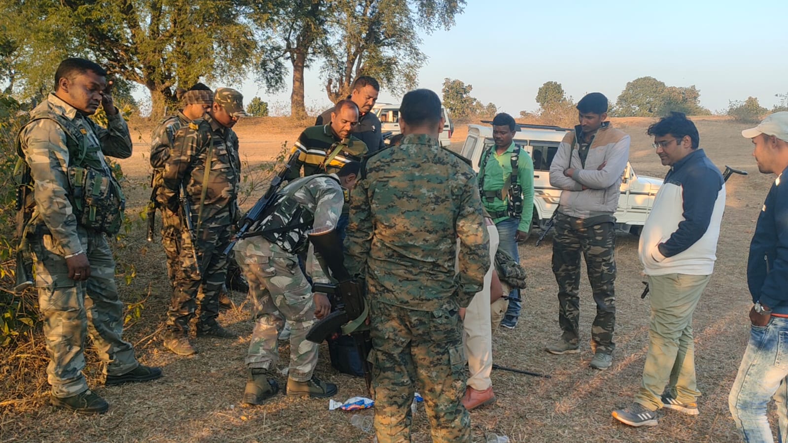 राजधानी से सटे इलाके में पुलिस - उग्रवादी मुठभेड़, एक उग्रवादी घायल