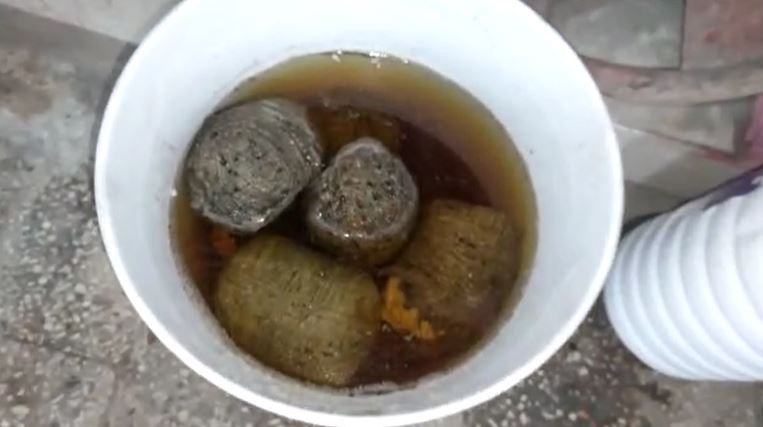 हाजीपुर को दहलाने की साजिश नाकाम, फल की टोकरी से आठ जिंदा बम बरामद 