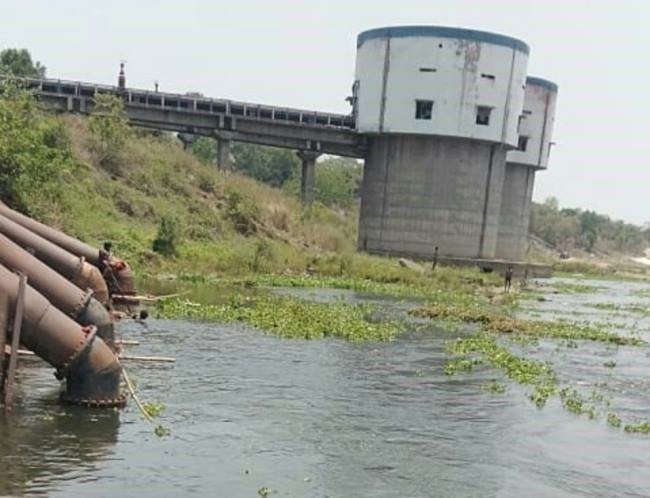 जामाडोबा जल संयंत्र परिसर में धावा बोल अपराधी ले गए लाखो के सामान, जानिए कर्मियों के साथ क्या किया