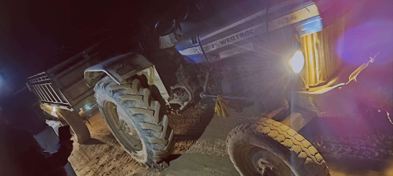 रामगढ़ : टॉकीसूद जंगल से अवैध कोयला लदा ट्रैक्टर जब्त, तस्करों में हड़कंप