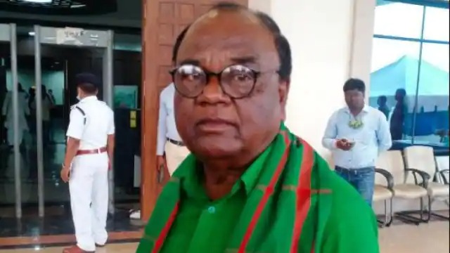 लोबिन तेरी पॉलटिक्स क्या है? निशाने पर जैन धर्मावलम्बी या खतियानी सरकार 