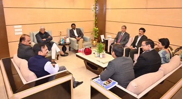 प्रोजेक्ट भवन में हर घर नल जल योजना की समीक्षा बैठक, केंद्रीय मंत्री, सीएम हेमंत समेत कई अधिकारी रहें मौजूद