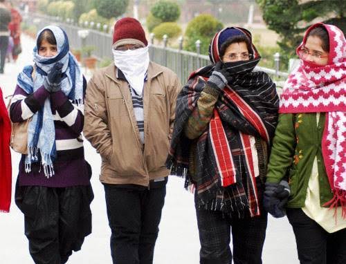 बादल छटने के कारण ठंड में उतार चढाव जारी, जानिए ठंड से कब तक मिलेगी राहत