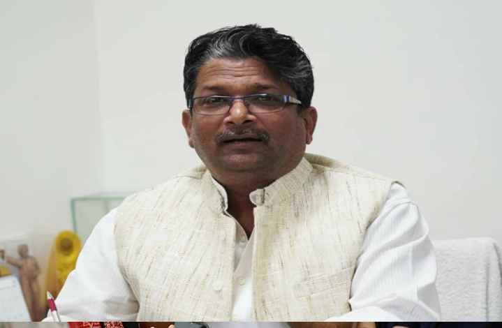 शिक्षा मंत्री चन्द्रशेखर के बाद अब भूमि सुधार मंत्री आलोक मेहता के बिगड़े बोल, क्या पिछड़ा- दलित कार्ड खेलकर Operation Nitish की तैयारी में जुट गयी राजद