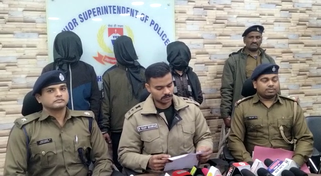 जमशेदपुर : लड़ाई के बीच हुई फायरिंग में शामिल चार गिरफ्तार, देसी कट्टा बरामद 