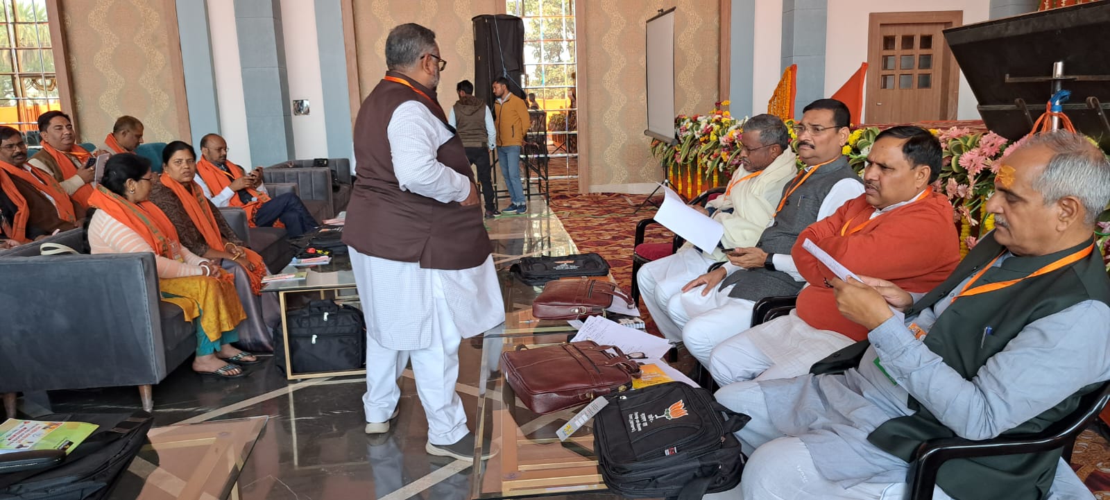 देवघर में भाजपा प्रदेश कार्यसमिति की बैठक शुरू, दो सत्र में होगी बैठक, जानिए किन मुद्दों पर होगी चर्चा