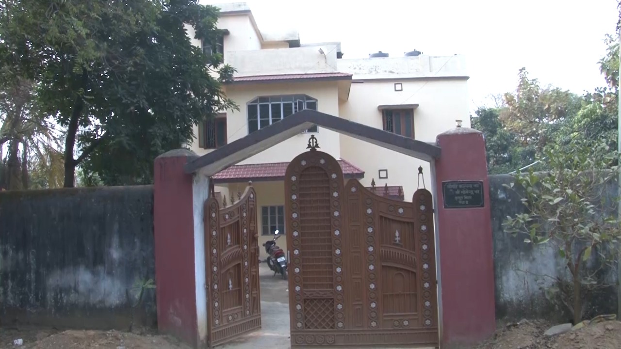 धनबाद के एक घर में ऐसी लगी  आग कि भाड़ेदार युवक जिन्दा जल मरा ,जानिए पूरा डिटेल्स 