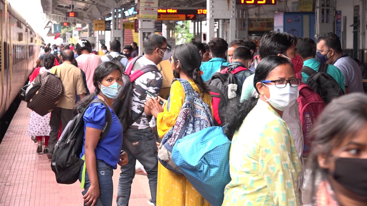 अलर्ट : मंगलवार को हटिया स्टेशन में मिले 17 संक्रमित, तीन यात्री महाराष्ट्र से आने वाली ट्रेन के