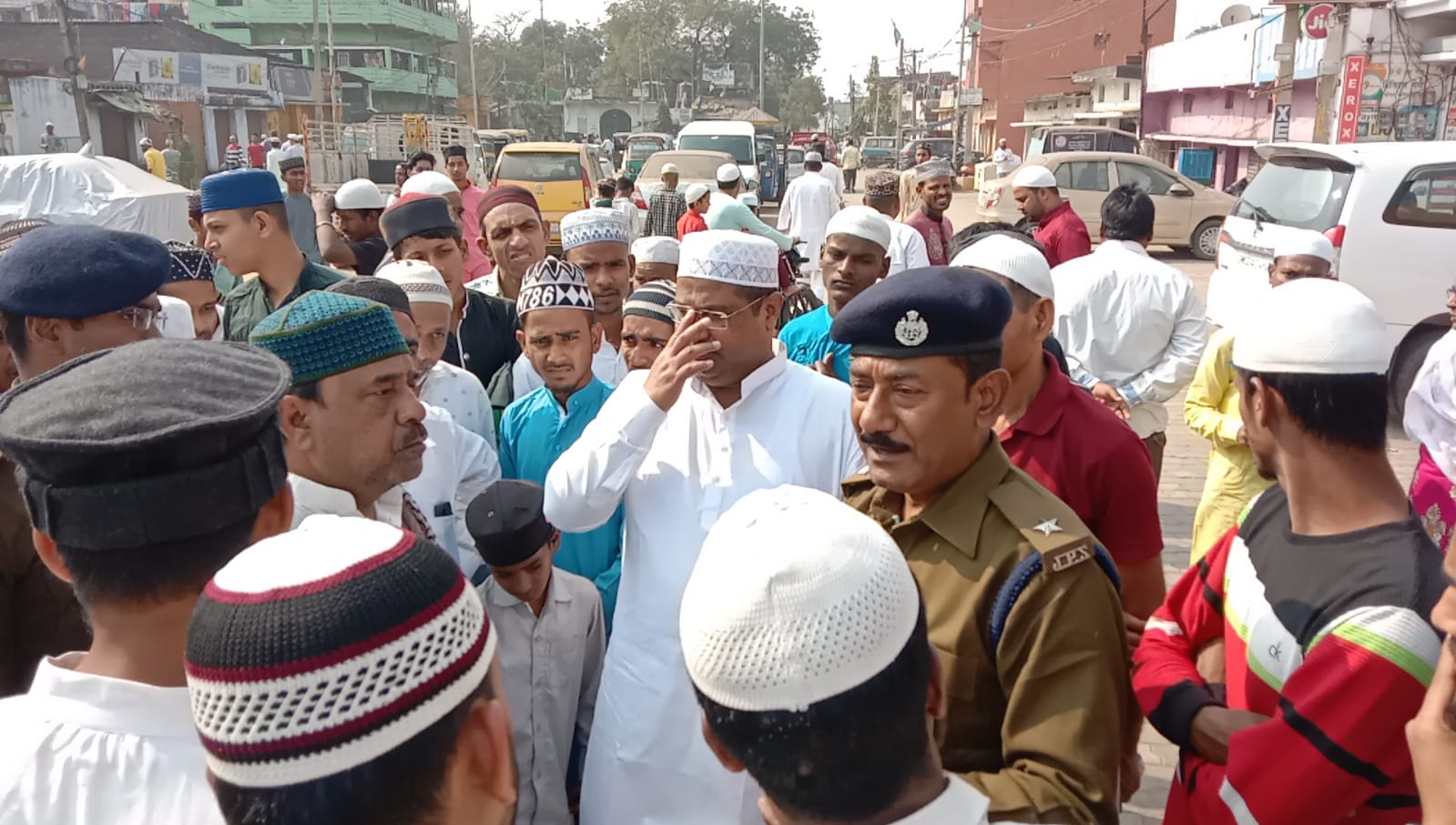 जुगसलाई पुलिस ने समाज को नशा मुक्त करने का उठाया बेड़ा युवाओं से की नशे से दूर रहने की अपील