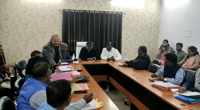 झारखंड विधानसभा प्रश्न और ध्यानाकर्षण समिति की बैठक जमशेदपुर में संपन्न, जानिए किन मुद्दों पर हुई चर्चा
