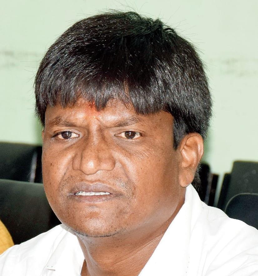 लोयाबाद थाने के एक पुराने मामले में पुलिस ने किया विधायक ढुल्लू महतो को रिमांड,पत्नी ने किया मानवाधिकार हनन का मुकदमा