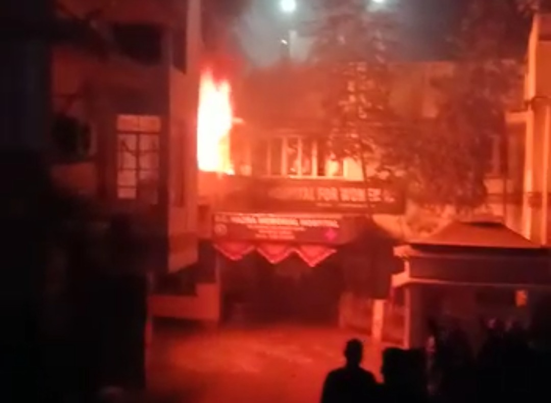 हाज़रा अस्पताल अग्निकांड : सुलगते सवालों का जवाब हो सकता है सुनील मंडल के पास 