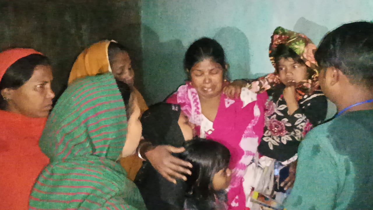 झरिया के घर में लगी आग से सामान जलकर राख, कोई हताहत नहीं, जानिए पूरा डिटेल्स 