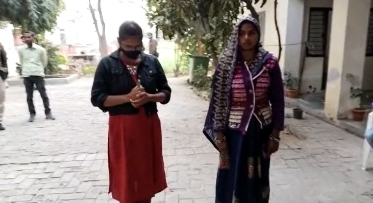 इंटर एग्जाम में दूसरे की जगह परीक्षा दे रही दो फर्जी परीक्षार्थी गिरफ्तार, नकल करते भी दो धराई 