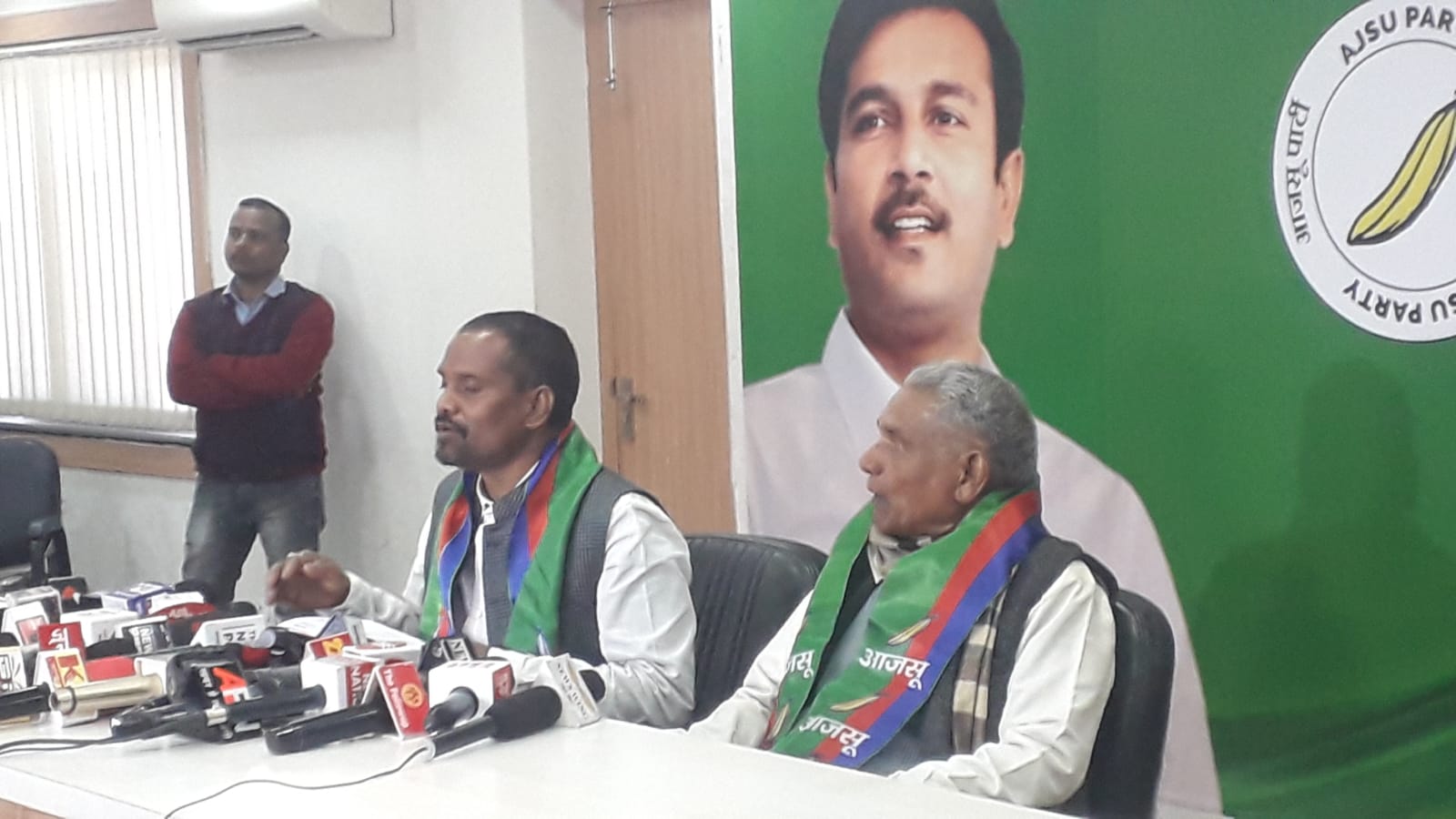 रामगढ़ उपचुनाव: सुनीता चौधरी होंगी एनडीए की उम्मीदवार, आजसू ने किया ऐलान