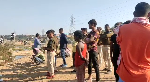 जमशेदपुर नदी में नहाने के दौरान गहरे पानी में डूबा युवक, तलाश जारी 