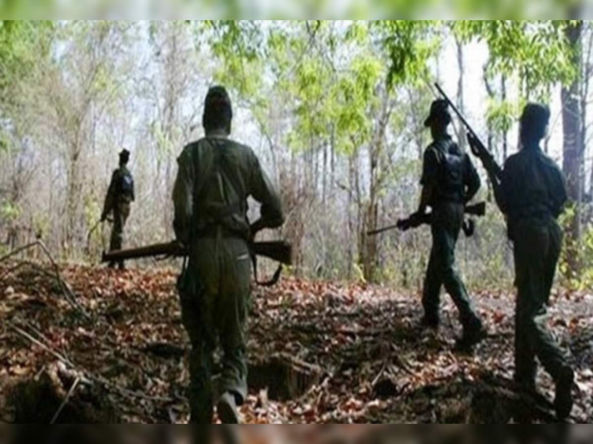 माओवादियों और सुरक्षा बलों के हिंसा के बीच पिस रही मूलवासी आदिवासियों की जिंदगी, सरकार से सुरक्षा की कर रहे हैं मांग