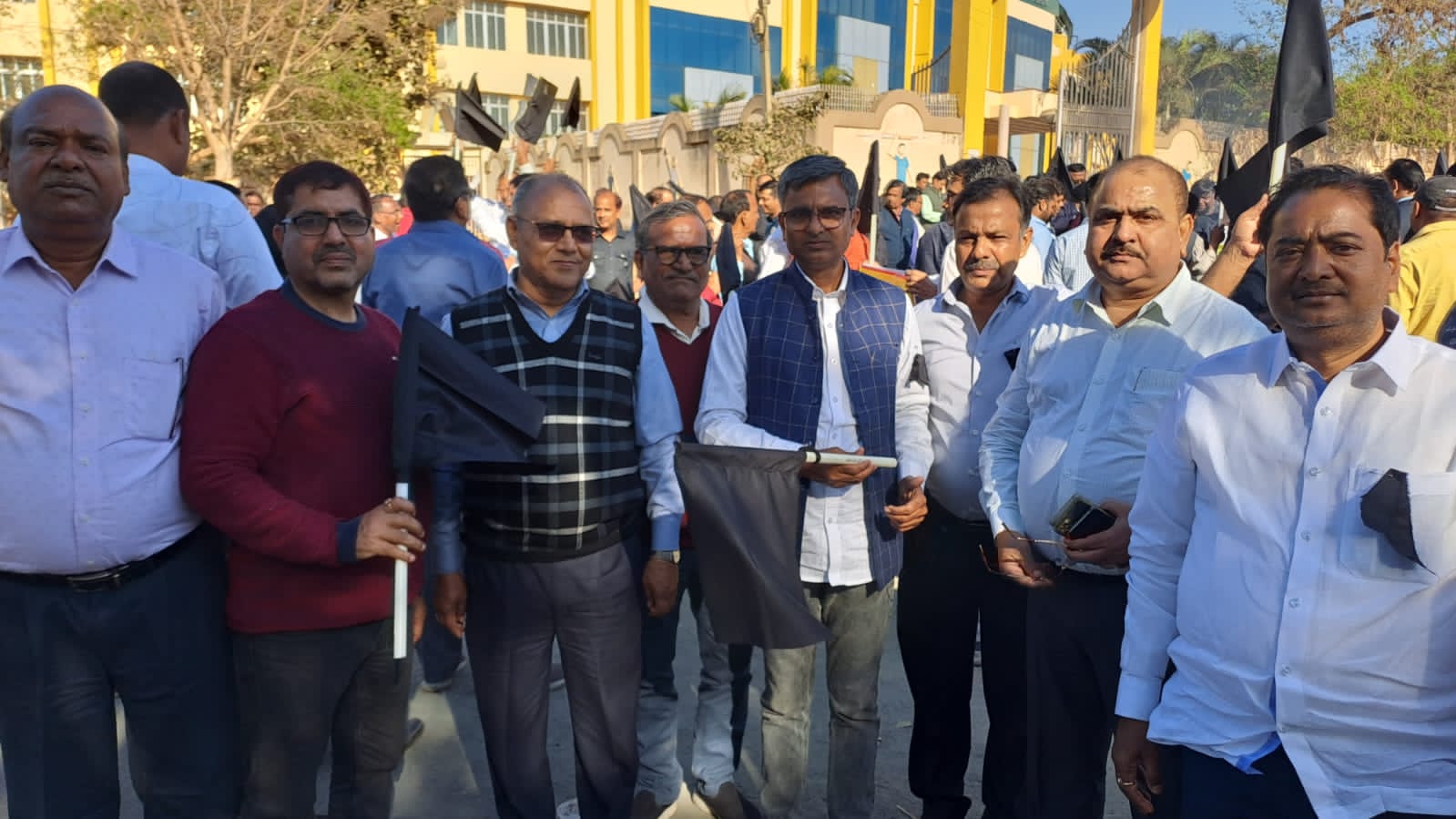 कृषि उपज और पशुधन विपणन विधेयक के विरोध व्यापारियों का बड़ा ऐलान, 15 फरवरी से पूरे झारखण्ड में पूर्ण रूप से बन्द रहेंगे खाद्यान्न व्यापार