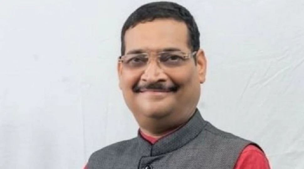 तीन वर्ष में सिर्फ 357 लोगों को नौकरी, विज्ञापन जारी और रद्द करने का खेल कर रही है हेमंत सरकार- दीपक प्रकाश 