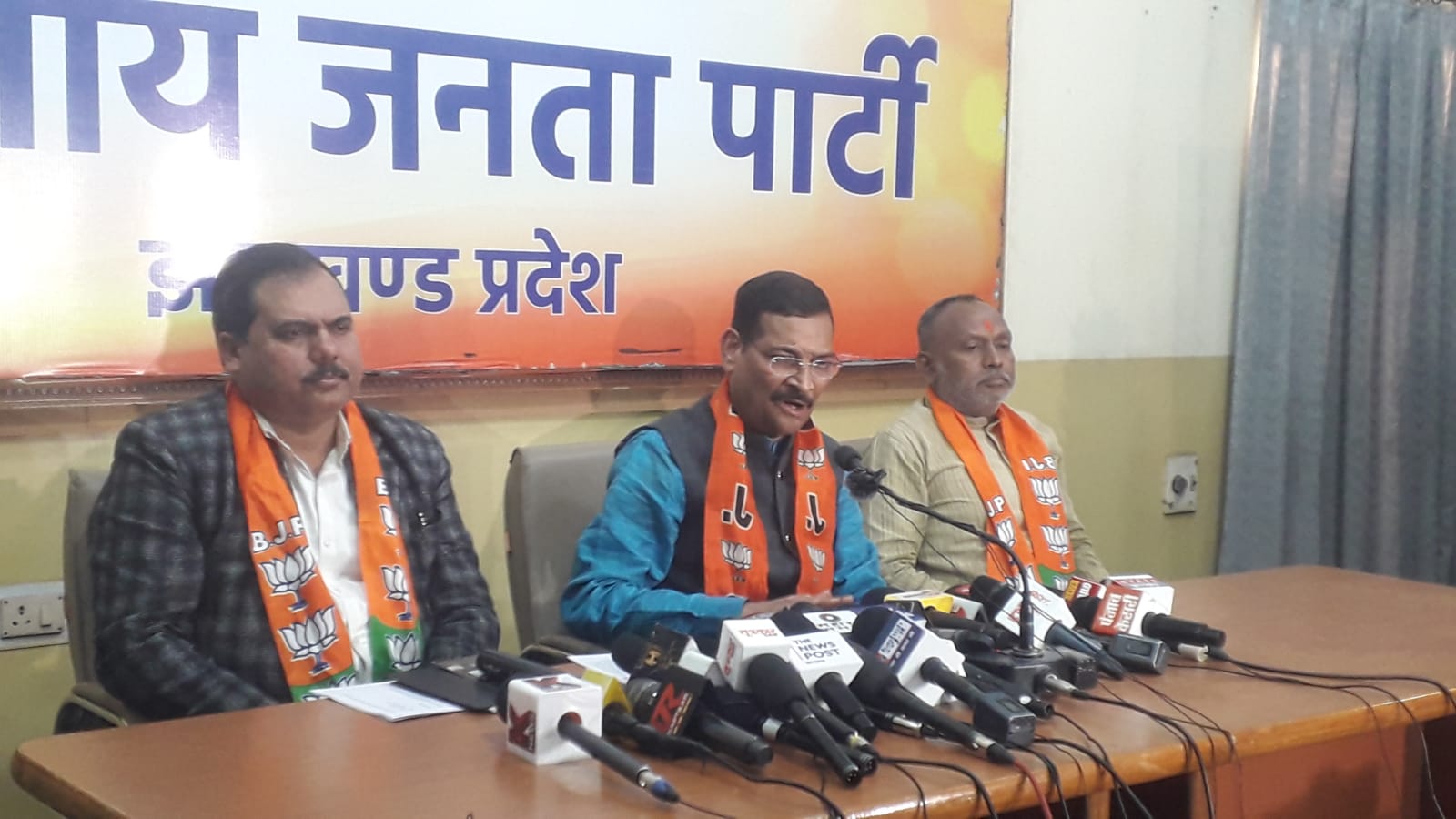 झारखंड में सियासी बयानबाजी तेज, कांग्रेस के राष्ट्रीय अध्यक्ष मलिकार्जुन खड़गे के झारखंड दौरे पर बीजेपी ने खड़ा किया सवाल