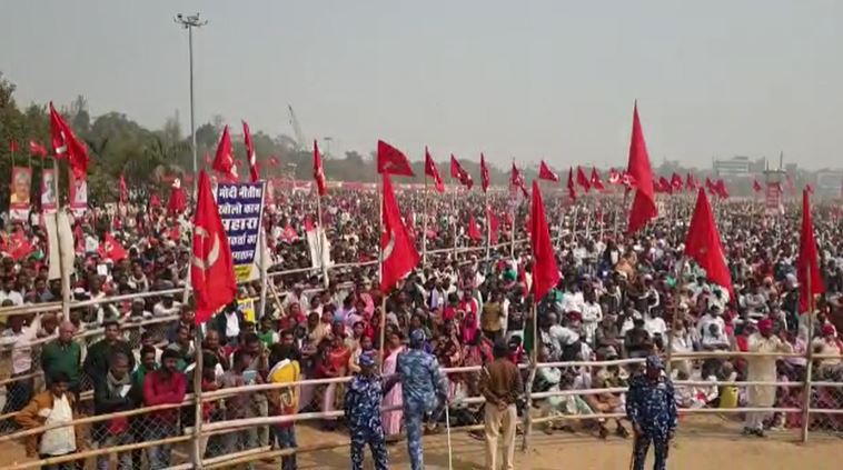 पटना में लोकतंत्र बचाओ देश बचाओ महारैली का आयोजन, दीपांकर भट्टाचार्य ने कहा लोकतंत्र बचाने के लिए विपक्षी एकता जरूरी 