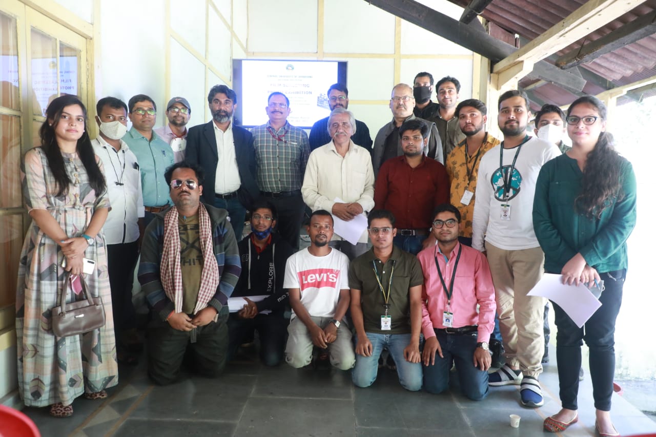 झारखंड अंतरराष्ट्रीय फ़िल्म फेस्टिवल अवार्ड्स में सीयूजे के स्टूडेंट्स का जलवा, फोटो से फिल्म तक बटोरी वाहवाही