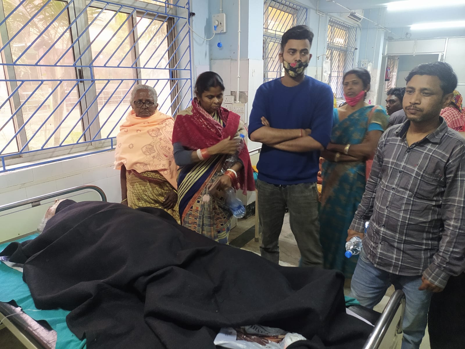 वृद्धाश्रम में हुआ हमला, बुजुर्ग की गला काटकर की हत्या की कोशिश, पूरी रात घायल अवस्था में पड़े रहे शौचालय के बाहर