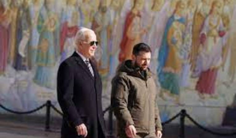 Breaking: युद्धग्रस्त यूक्रेन में औचक दौरे पर पहुंचे अमेरिकी राष्ट्रपति जो बिडेन, राष्ट्रपति ज़ेलेंस्की से की मुलाकात