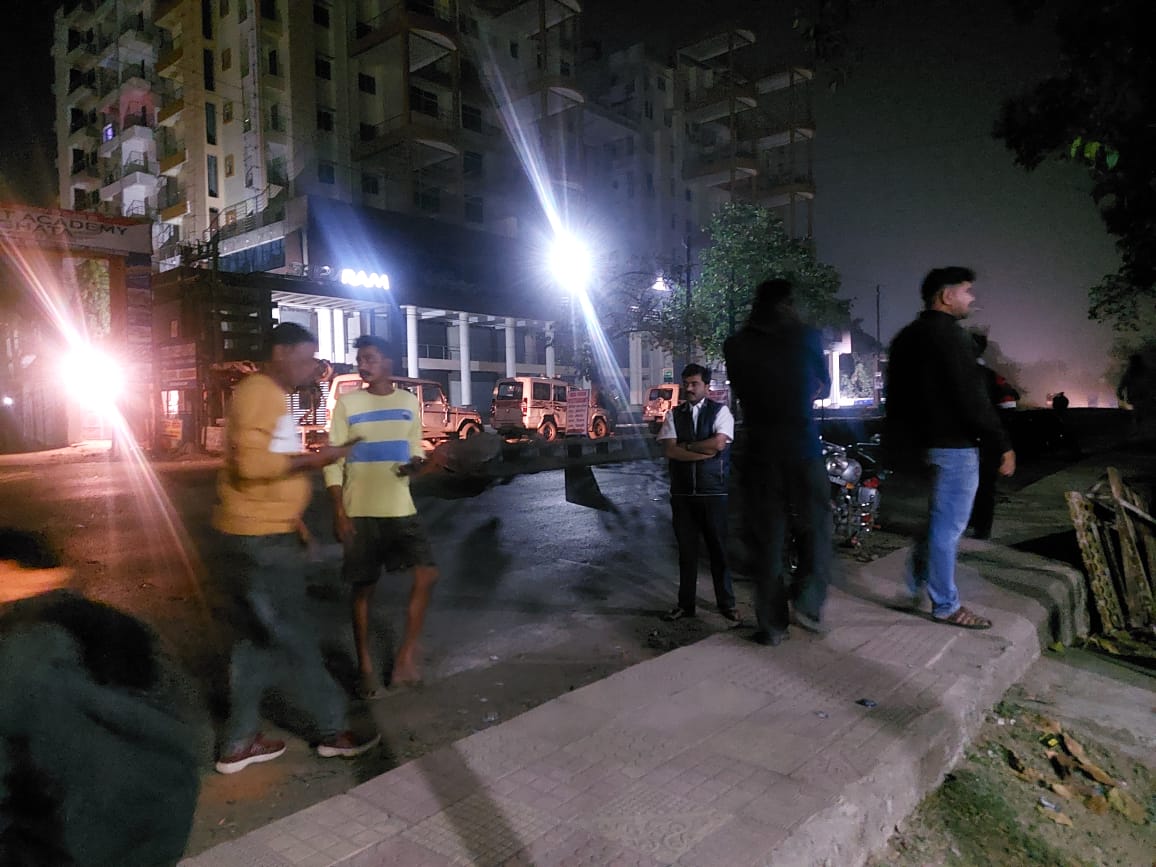 FIRING IN DHANBAD : शंकर तुरी की कार में बैठे युवक को ललकारा गया तो कर दी फायरिंग, जानिए डिटेल्स 