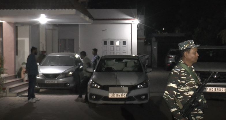 ED RAID : मुख्य अभियंता की डायरी खोलेगी राज, गिरफ्तार हो सकते हैं इंजीनियर वीरेंद्र राम  !