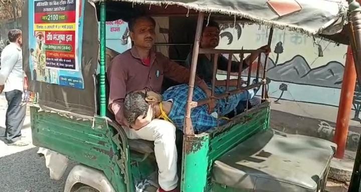 फंदे से झूलता मिला देवघर के पत्रकार के बेटे का शव, हत्या या आत्महत्या ? जानिए    