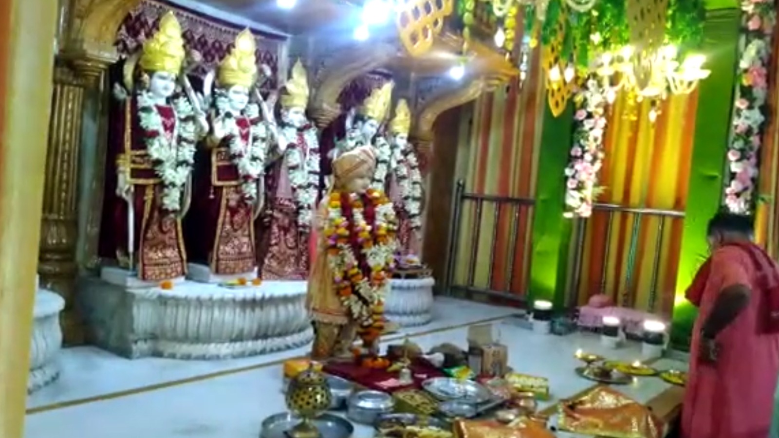 धनबाद के धोबाटांड़ में जुटा कोयलांचल का गुजराती समाज, जलाराम बापा को चढ़ाये 56 भोग