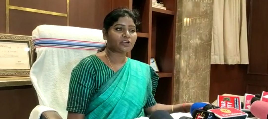 मेयर ने निगम के इंजीनियर पर लगाए गंभीर आरोप, कहा ठेकेदार के संग इनका गठजोड़