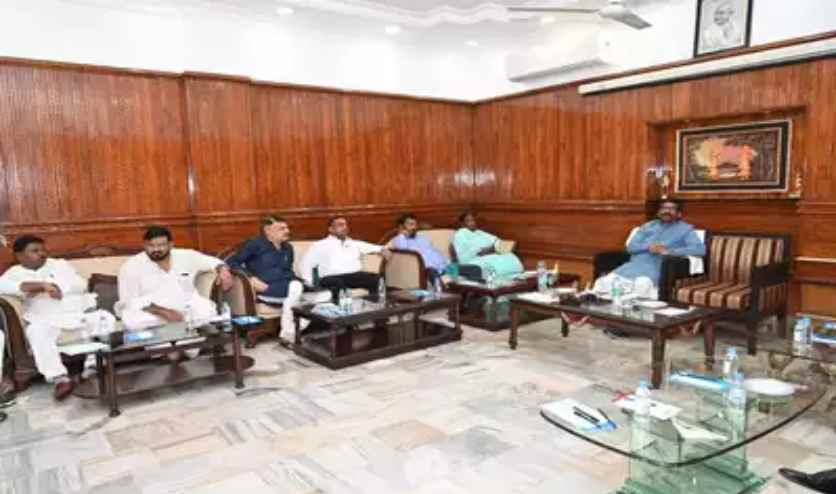 बजट सत्र से पहले यूपीए विधायक दल की बैठक, कुछ देर में होगी शुरू