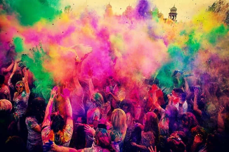 HOLI 2023 : इस होली कैसे की जाए केमिकल वाले रंगों से स्किन की सुरक्षा, जानिए  
