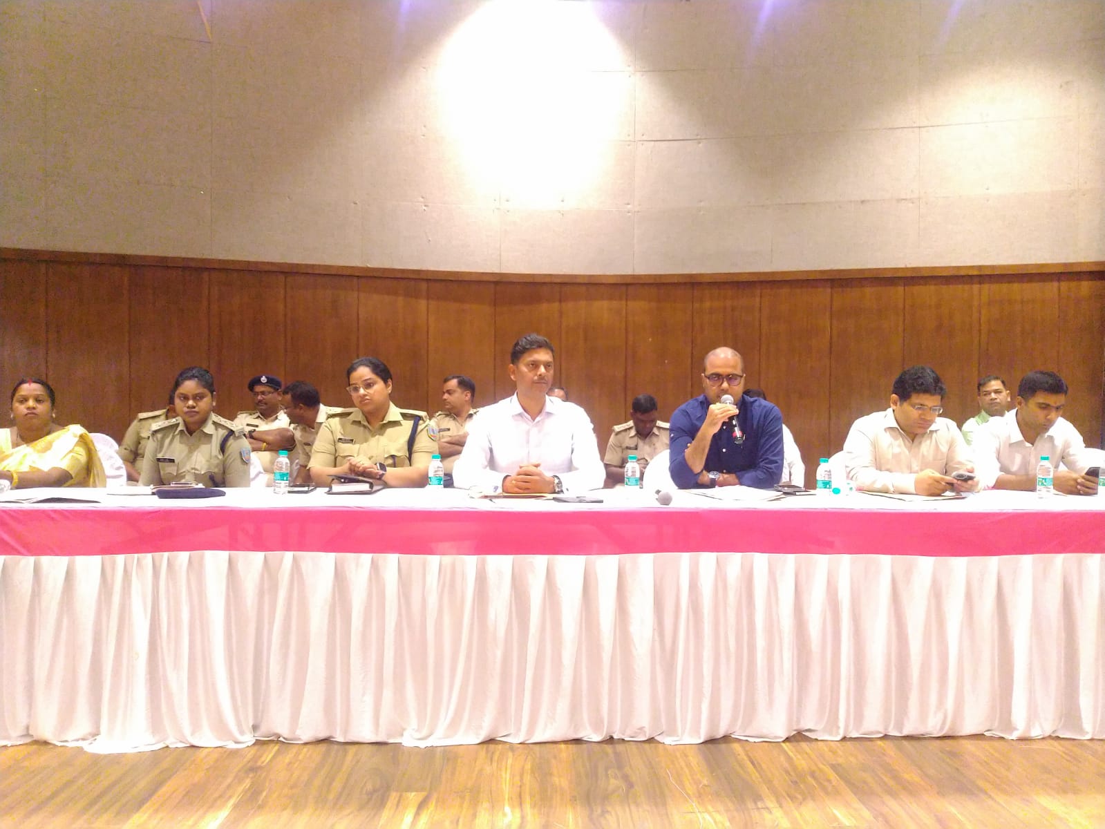 होली में प्रतिबंधित रहेगा डीजे, अफवाह फ़ैलाने वालों की खैर नहीं, जानिए और क्या है प्रशासनिक तैयारी 