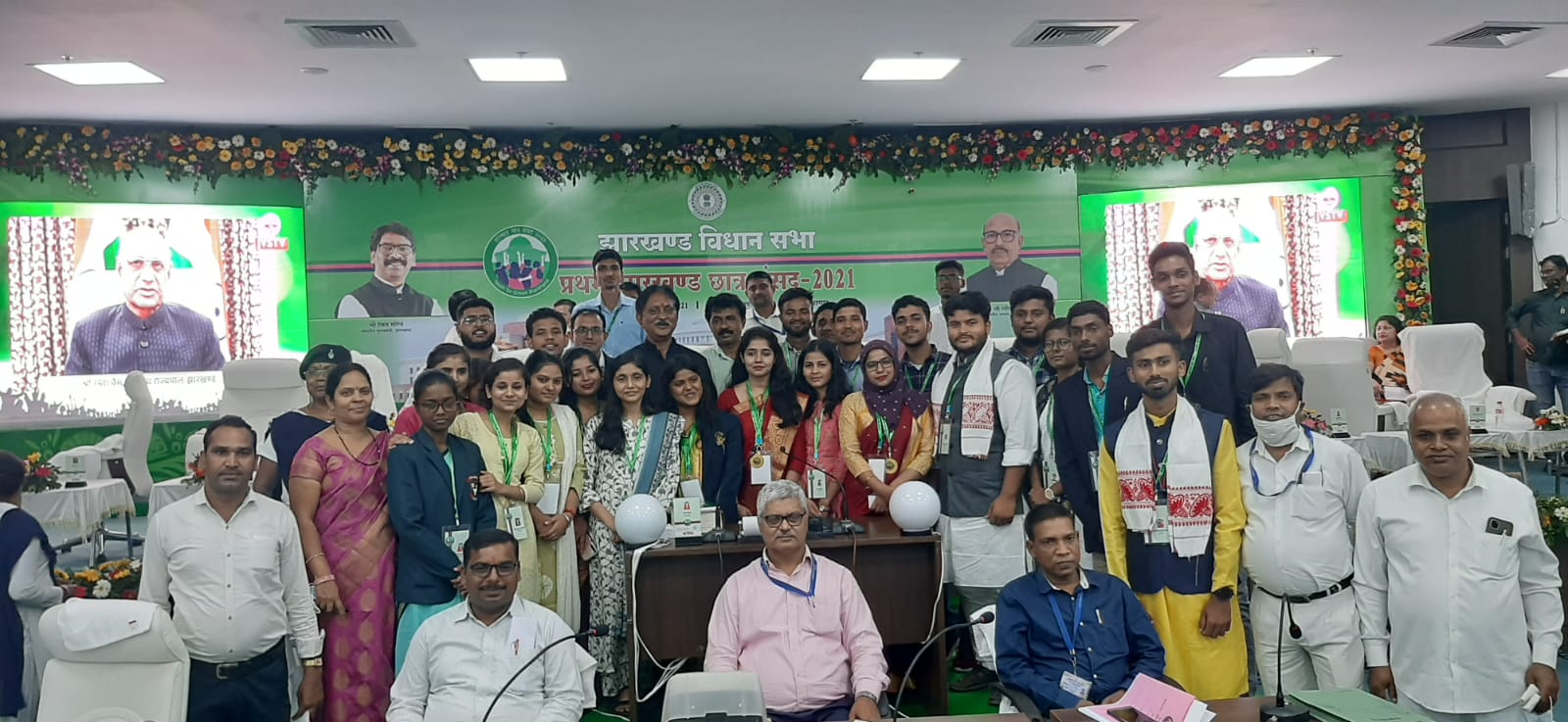 युवा सोच को आगे बढ़ा रही राज्य सरकार,झारखंड में देश का पहला छात्र संसद आयोजित