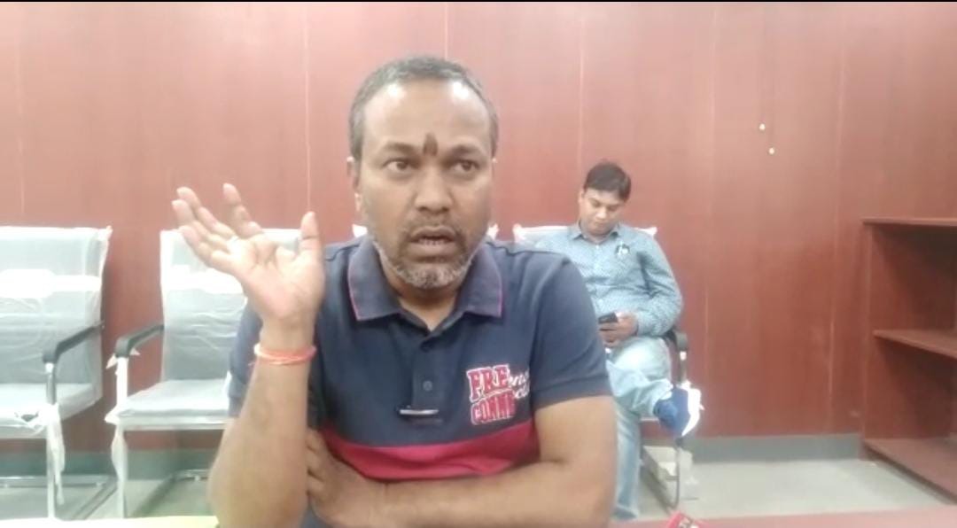 सरकार और निगम के बीच बन रही टकराव की स्थिति, न्यायालय की शरण में जाने की दी गई चेतावनी