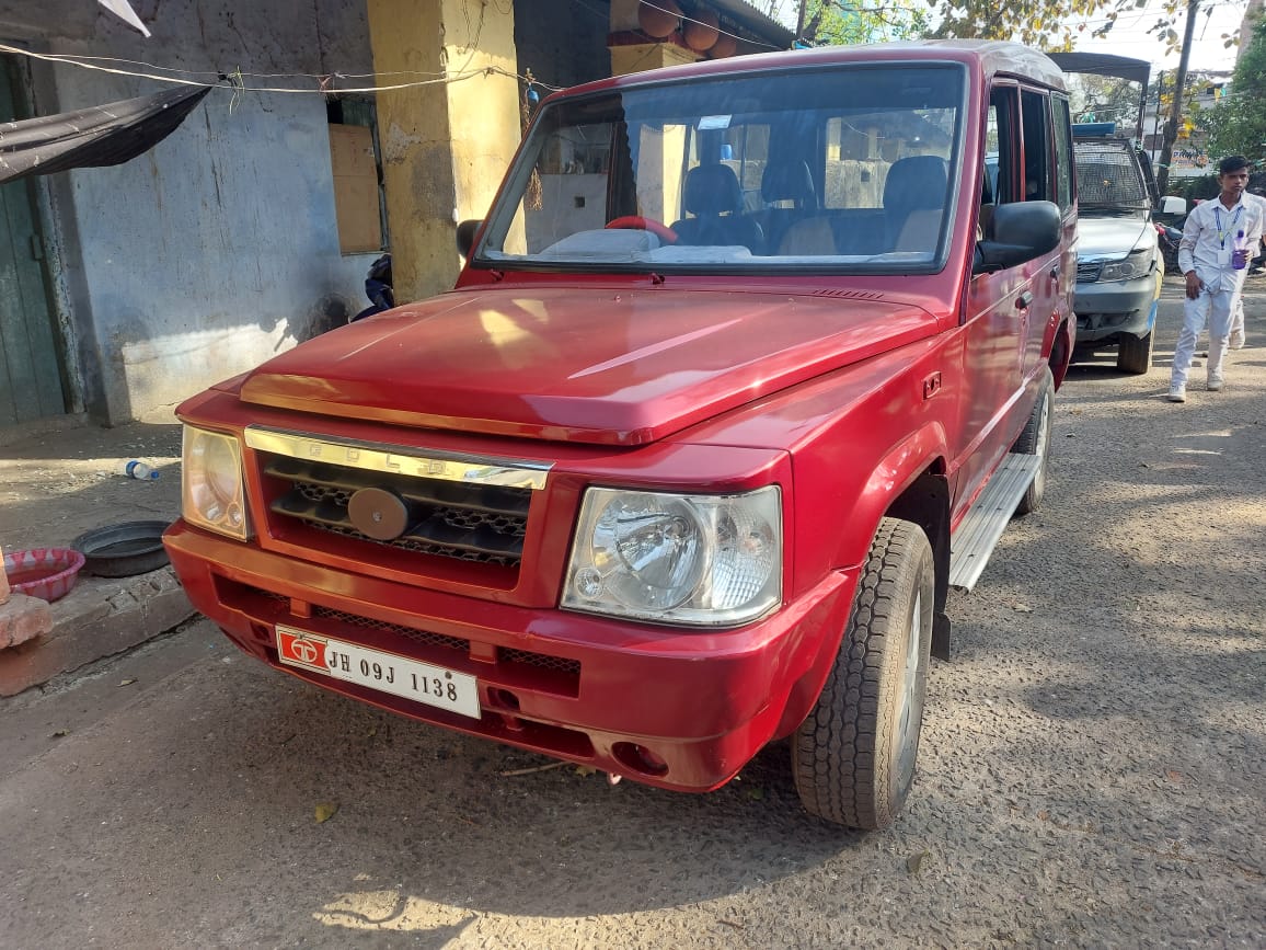 सूमो पर सवार स्कूली बच्चे की करतूत ने घंटों किया पुलिस को परेशान, जानिए गाड़ी को ओवर पॉवर करने की पूरी कहानी