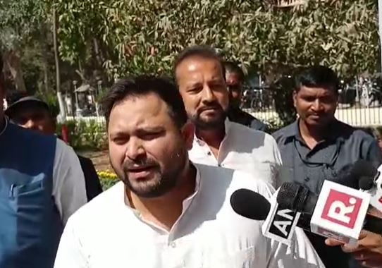 सीबीआई रेड पर बोले तेजस्वी- हमें इसकी चिंता नहीं, केंद्र सरकार ये सब 2024 तक करवाती रहेगी