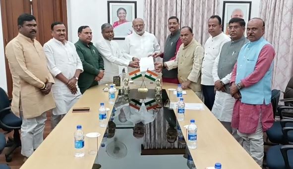 राजीव एक्का प्रकरण में नया मोड़, भाजपा प्रतिनिधिमंडल ने राज्यपाल से मिलकर की सीएम हेमंत की भूमिका की जांच की मांग, सीबीआई जांच पर अड़ी भाजपा